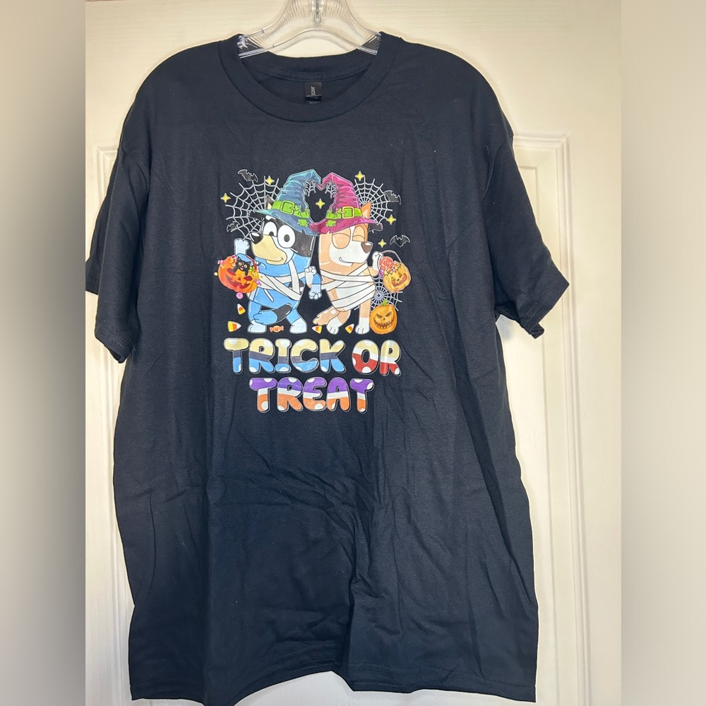 Bluey Black Trick or Treat Halloween Shirt - Picture 2 of 6